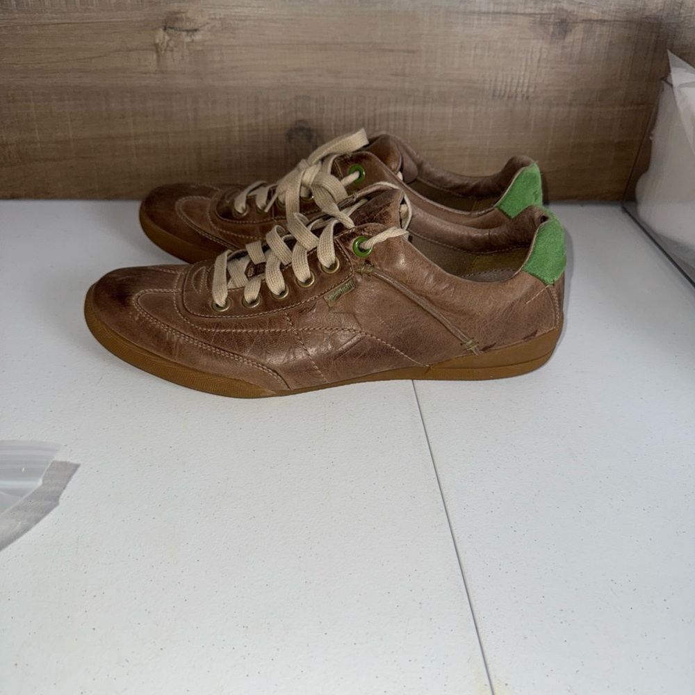 Timberland Brown Leather Sneakers with Green Details